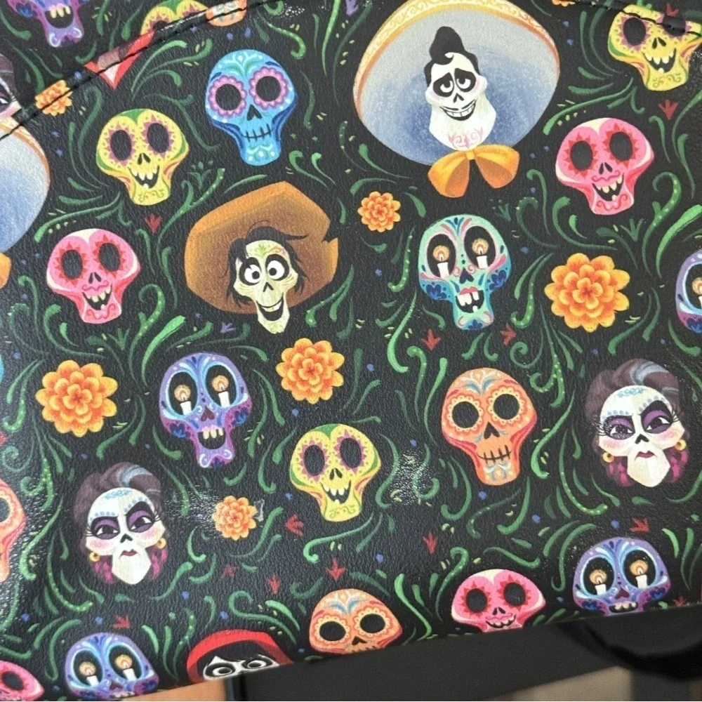 Loungefly Disney Pixar Coco Skulls Mini Backpack dia de los muertos halloween